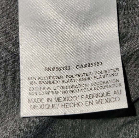 Nike Women's Workout Fitted T-Shirt - Size: Medium- Gray / Black - Picture 10 of 10